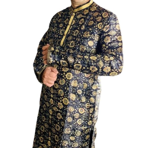 Mens Silk Indian Digital print super soft Kurta Set - Picture 4 of 8